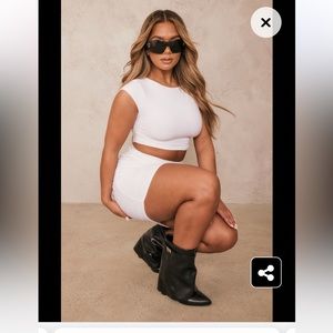 Pretty Little Thing NWT Shape White Slinky Ruched Side T Shirt - size 8